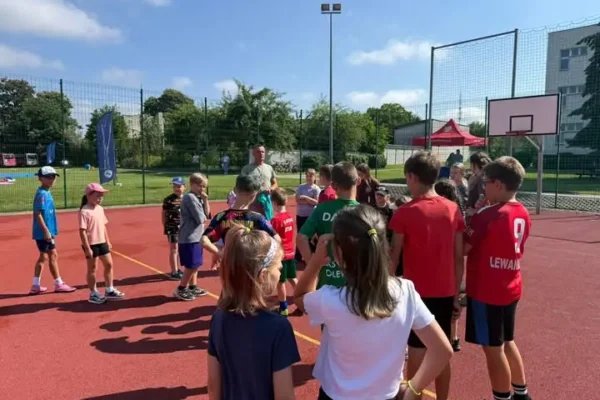 Mobilna Strefa Sportu PCS zawitała do Bolewic – wakacyjna energia i sportowa zabawa