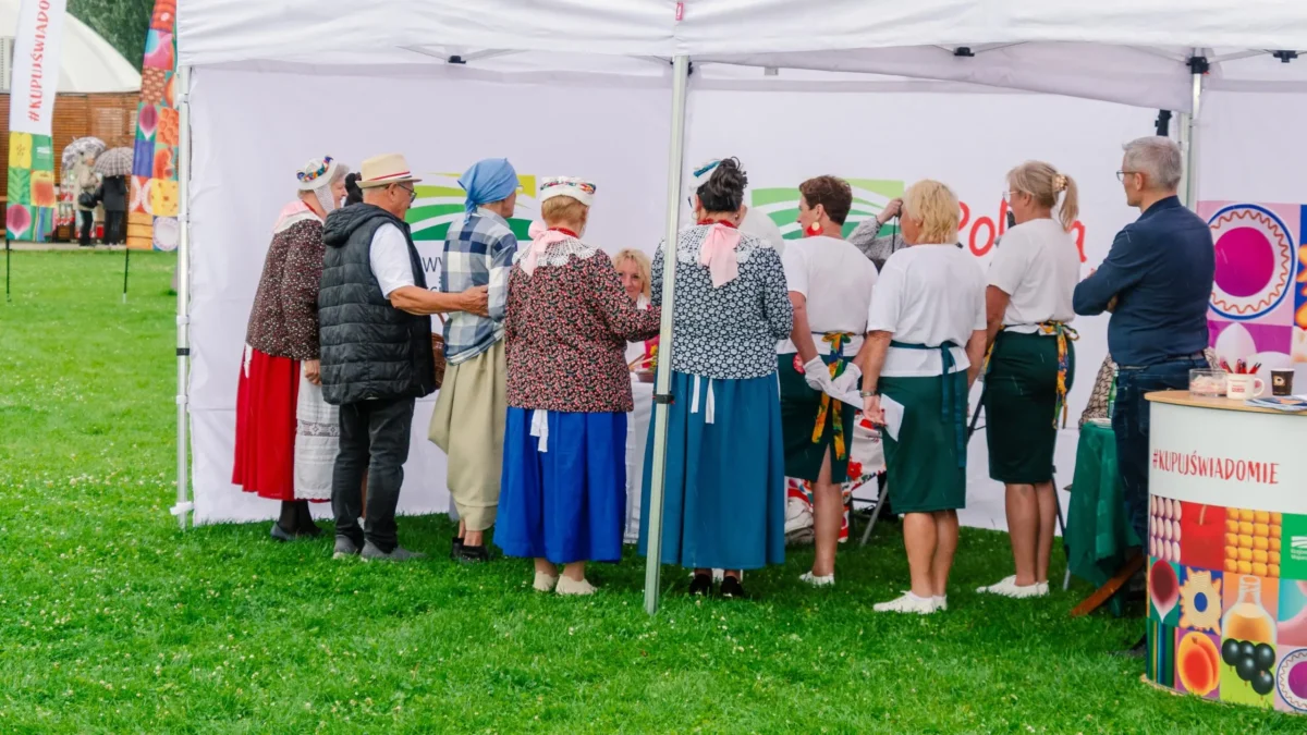 „Polska smakuje” – kulinarne święto w Zbąszyniu mimo deszczu