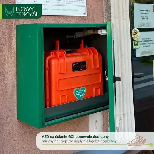 Defibrylator AED w Nowym Tomyślu znów dostępny po serwisie