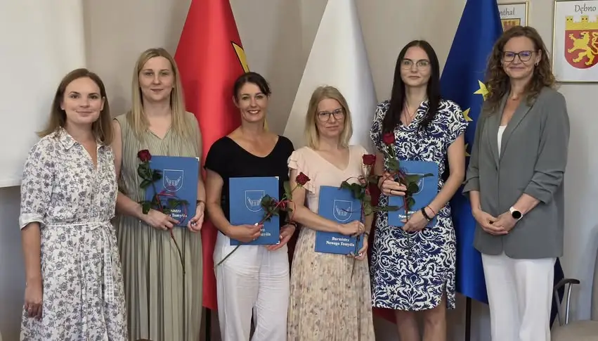 Nauczyciele z Nowego Tomyśla otrzymali akty nadania stopnia nauczyciela mianowanego