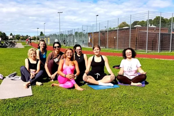 Joga w plenerze w Opalenicy – relaks i ruch na świeżym powietrzu