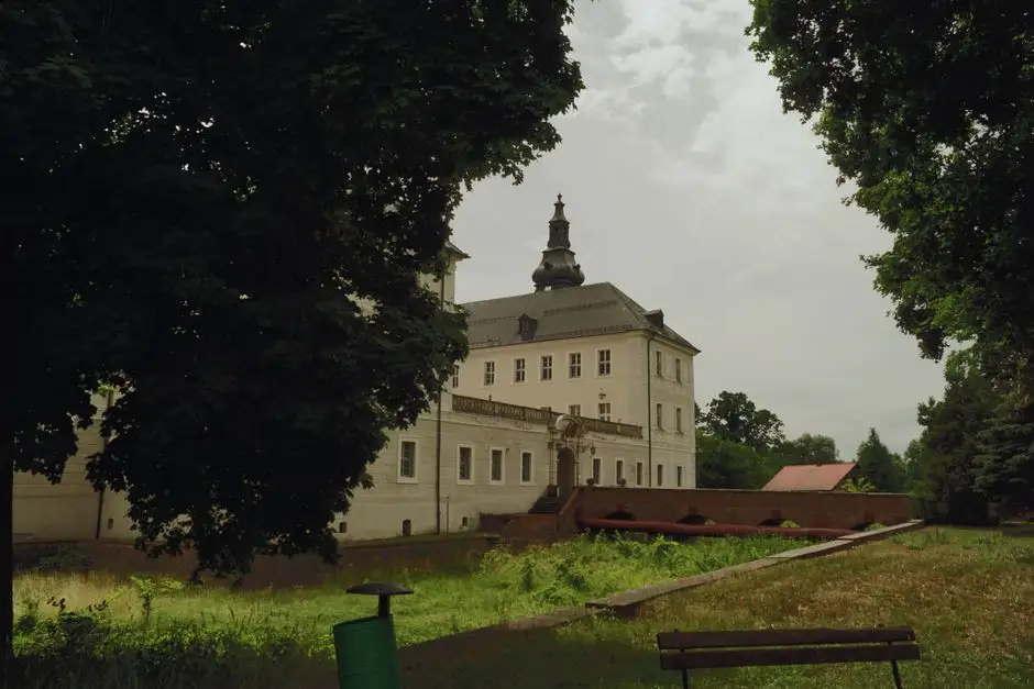 Opalenica: bogata historia, tradycja i nowoczesność w sercu Wielkopolski