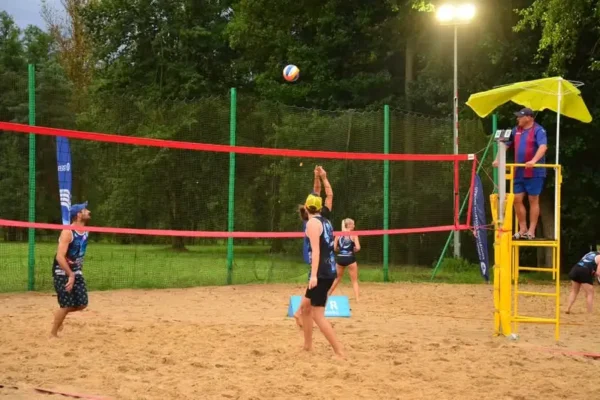 II Nocny Turniej Siatkówki Plażowej w Nowym Tomyślu – sportowe zakończenie sezonu