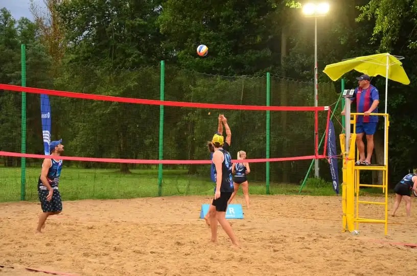 II Nocny Turniej Siatkówki Plażowej w Nowym Tomyślu – sportowe zakończenie sezonu