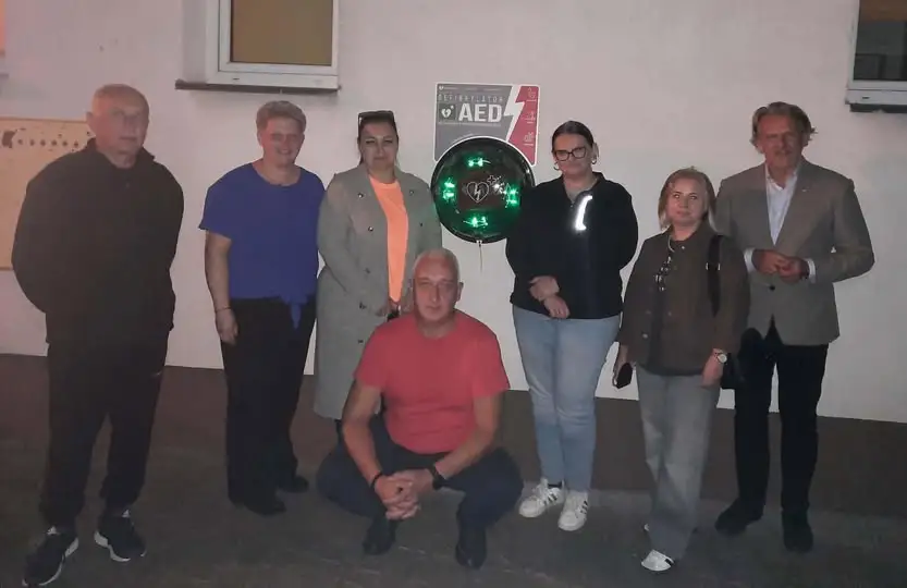 Defibrylator AED zamontowany w Borui – gmina Siedlec stawia na bezpieczeństwo