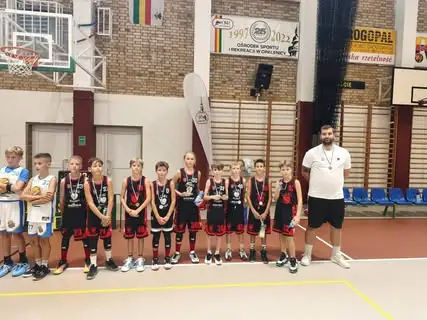 Basket Team Opalenica Cup 2026: Młodzi koszykarze walczyli o medale w Hali OSiR