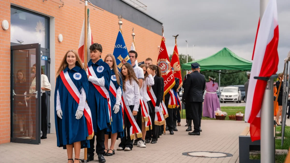 Wojewódzka inauguracja roku szkolnego w Nądni – nowa szkoła sercem edukacji