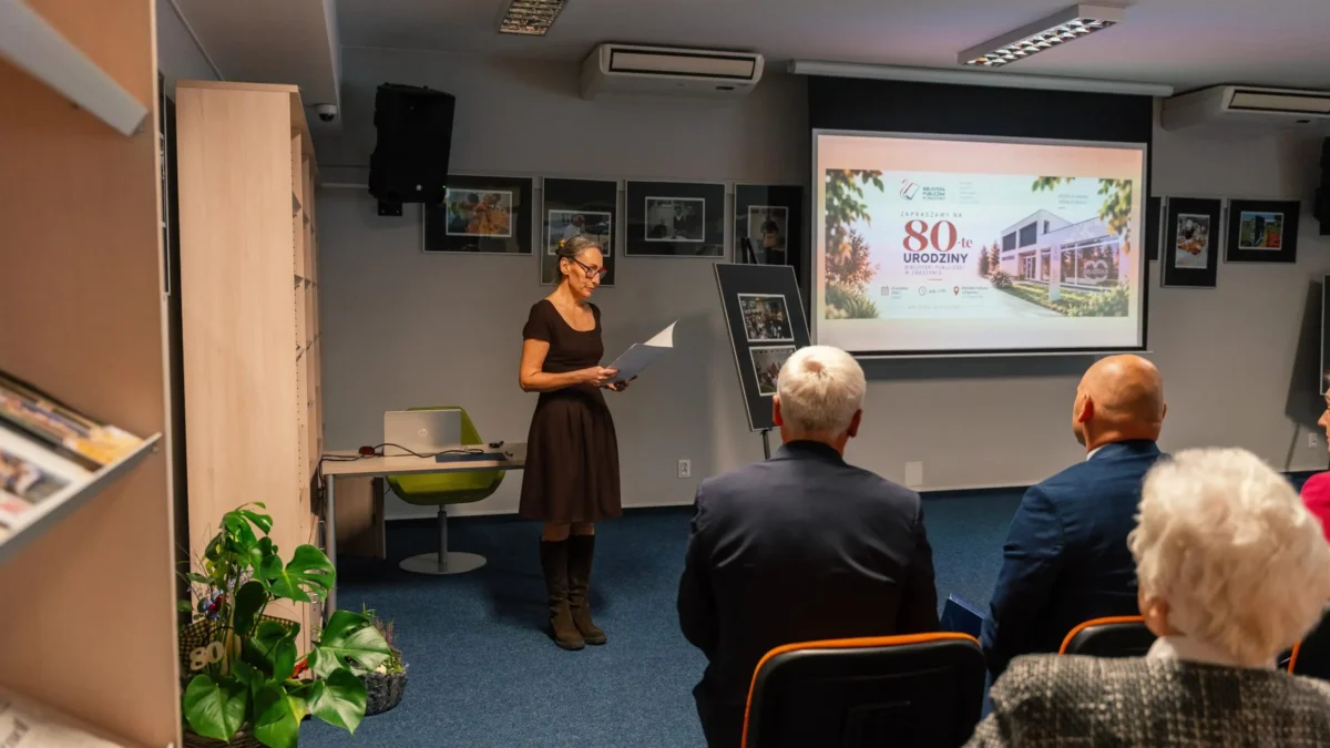 Biblioteka w Zbąszyniu świętowała 80-lecie. Powstał film o historii placówki