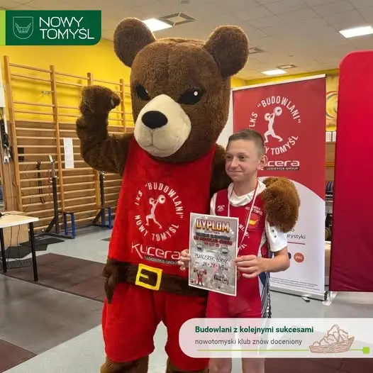 Nowotomyscy ciężarowcy z sukcesami. Trener Marcin Lampe odznaczony Brązowym Krzyżem Zasługi