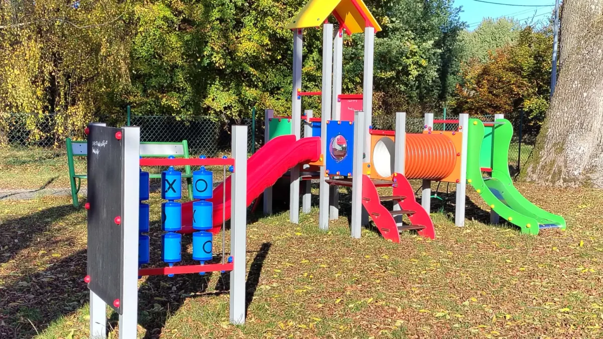 Nowy plac zabaw w Jabłonce Starej już gotowy – zobacz, co się zmieniło